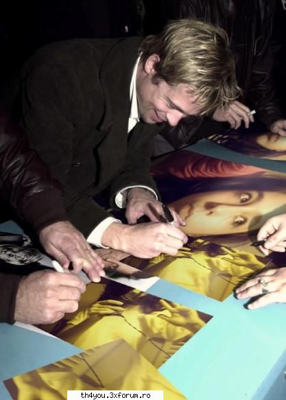 deki sunt la autografe :rotfl:  :nebun: