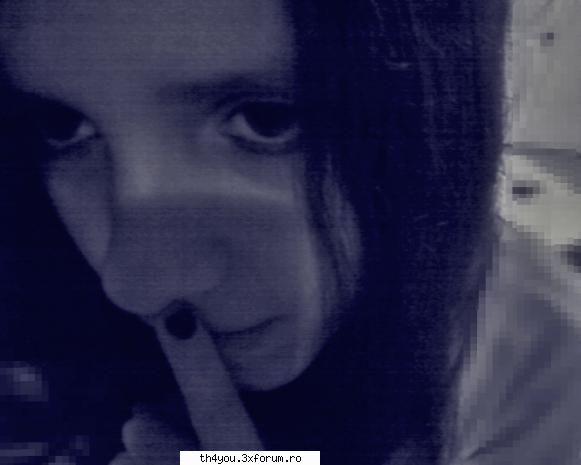 eu?!   :uimit: ...sa uit de :nebun:  :rotfl: 
chestia'i ca eu am probleme cu netu'..nu de alta... :x