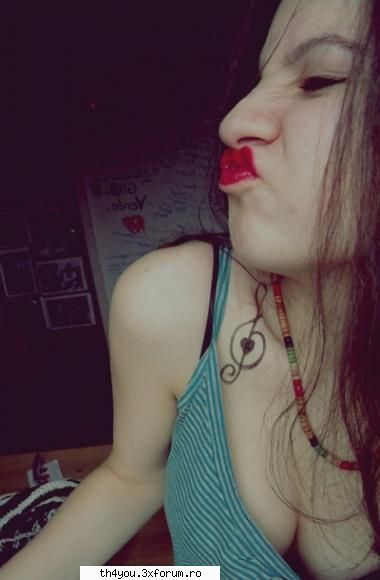 Lenea Verde. - Hi people! So...sunt Raluca, Kido, Chestia aia - ●HaLLo●