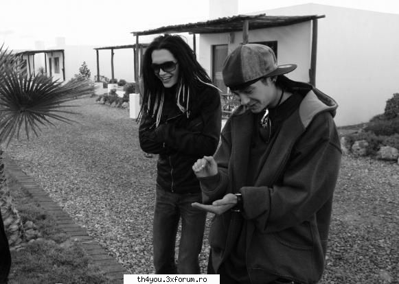 Poza preferata cu Tom - si asta imi place....bine...ma si amuza....parca - ●ToM KauLitZ●